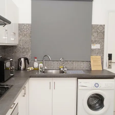 Oum Haram 66 Apartamento Larnaca
